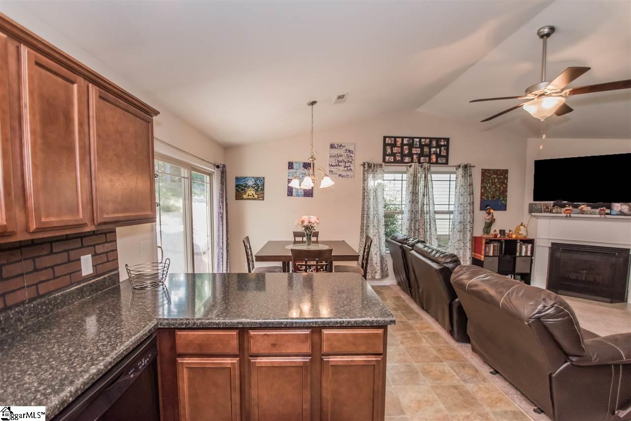 724 Overton Ridge Way Boiling Springs, SC 29316 - Photo 8 of 22 Gallery Image 8