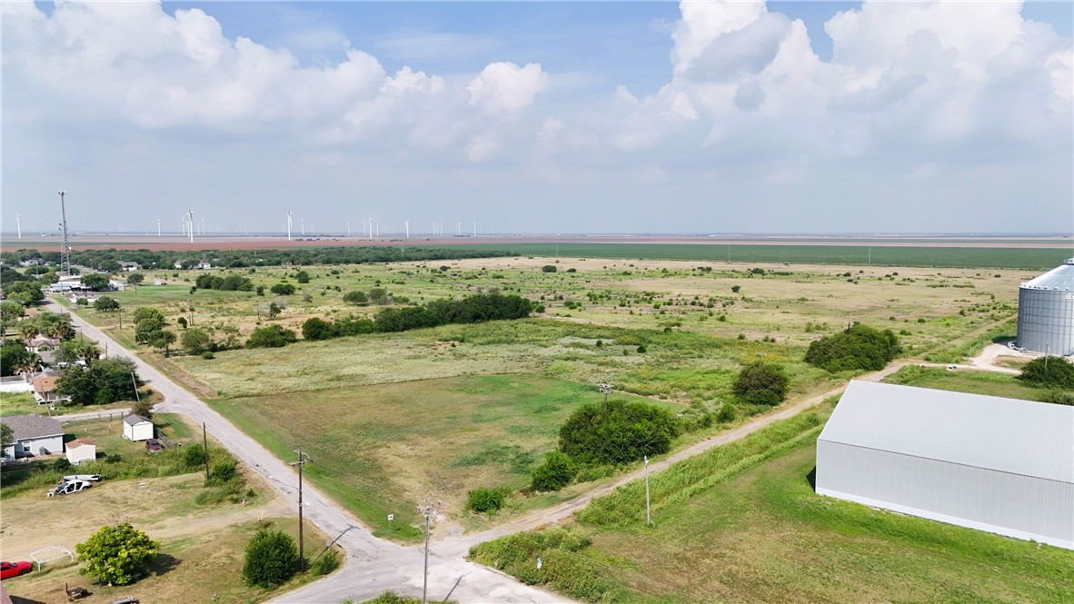 8 Compress Road Taft, TX 78390 - Photo 6 of 7 a view of an ocean