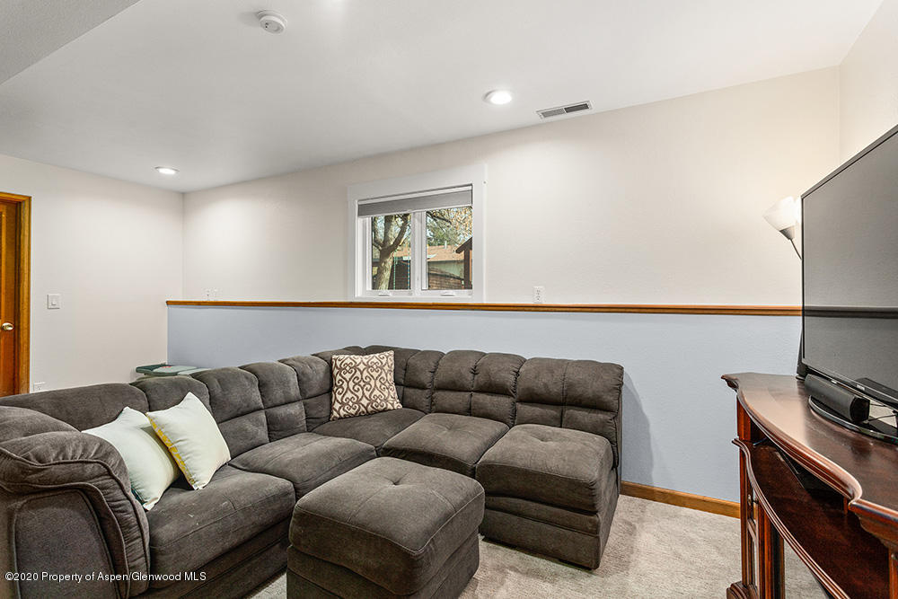 292 Rabbit Road Carbondale, CO 81623 - Photo 16 of 27 292RabbitRoad_DASH_10152020017