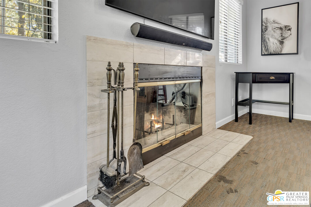 25955 Highway 243, Unit 18 Idyllwild, CA 92549 - Photo 19 of 43 a room with gym equipment
