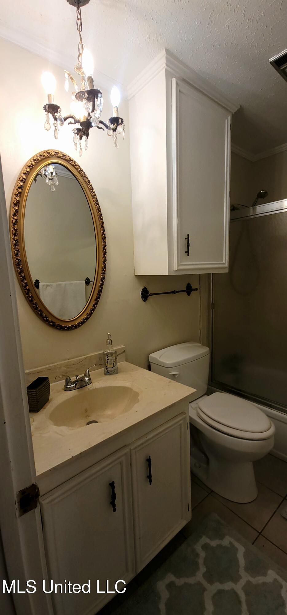 415 St Augustine Drive Madison, MS 39110 - Photo 35 of 52 Guest 1 and 2 bathroom