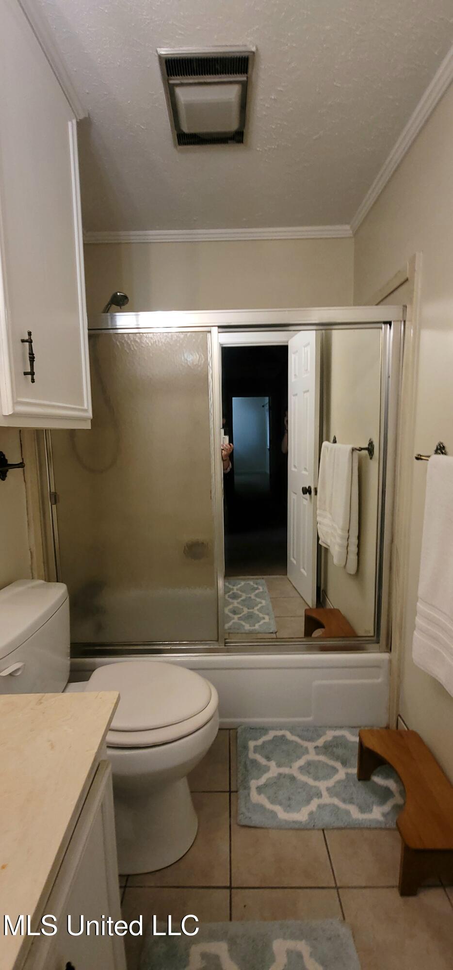 415 St Augustine Drive Madison, MS 39110 - Photo 36 of 52 Guest 1 and 2 bathroom