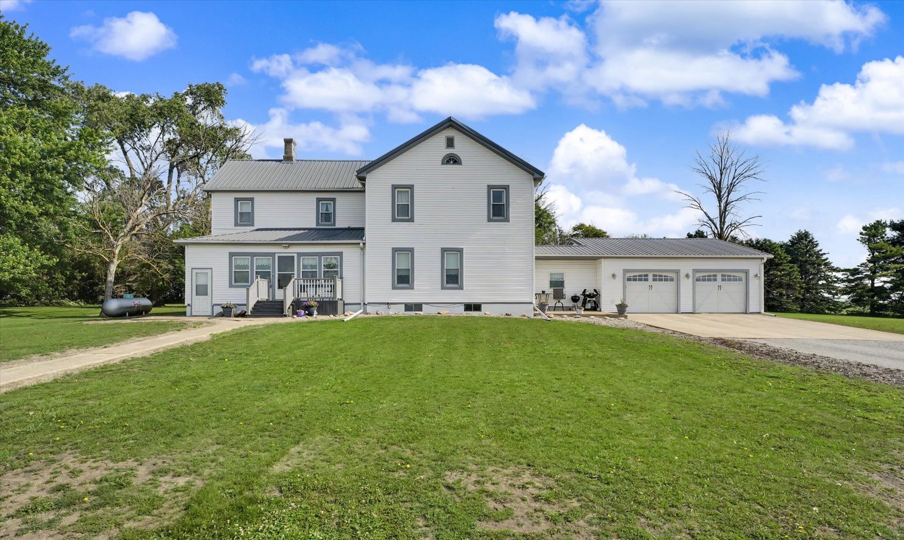 981 North 1200E Road Melvin, IL 60952 - Photo 2 of 45