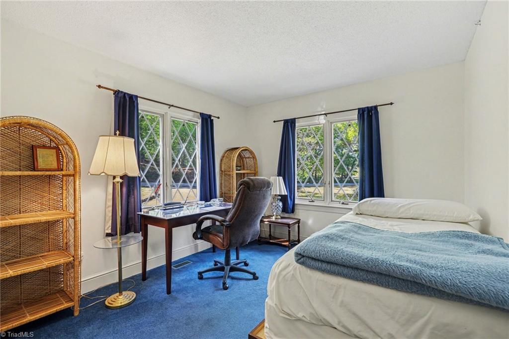 315 Dorado Drive High Point, NC 27265 - Photo 24 of 36