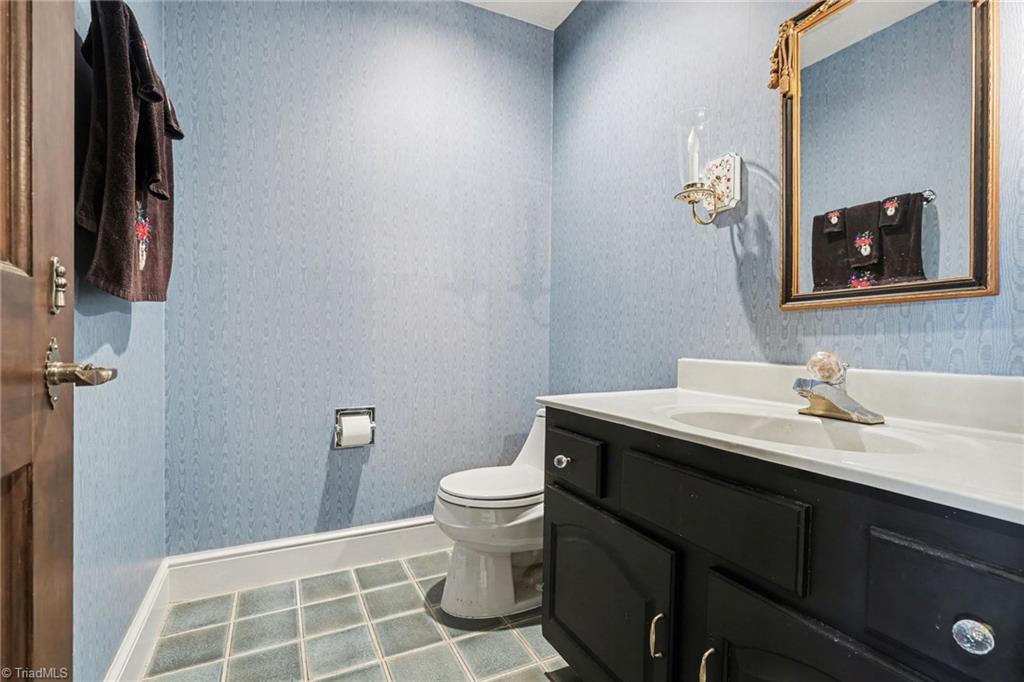 315 Dorado Drive High Point, NC 27265 - Photo 27 of 36