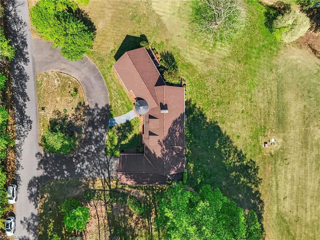 315 Dorado Drive High Point, NC 27265 - Photo 6 of 36