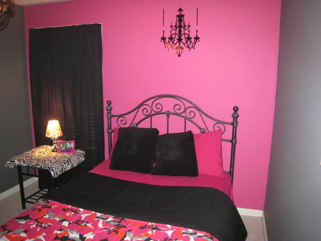 436 Calista Road White House, TN 37188 - Photo 12 of 16 Bedroom #2 also has a large closet