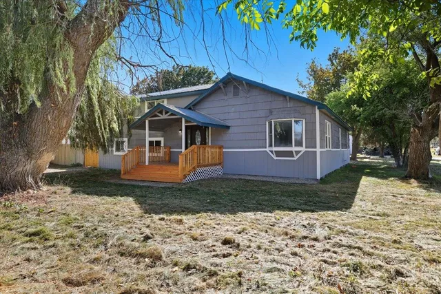 $349,999 | 204 East Campbell Street, Medical Lake, WA 99022