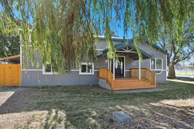 $349,999 | 204 East Campbell Street, Medical Lake, WA 99022