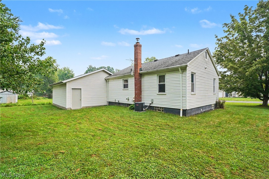 4819 Smith Road Ravenna, OH 44266 - Photo 7 of 34