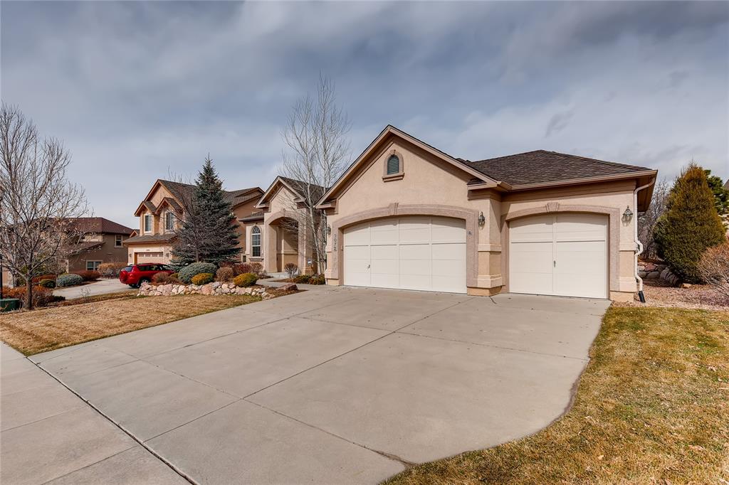 2072 Paradise Ridge Court Colorado Springs, CO 80921 - Photo 3 of 39