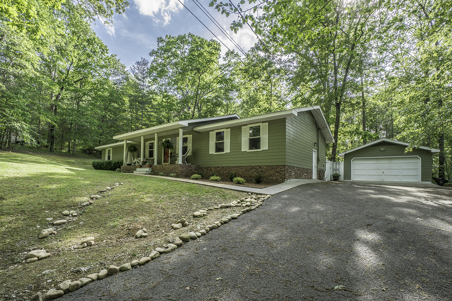 6910 Igou Ferry Road Harrison, TN 37341 - Photo 1 of 48 Outside Front 4
