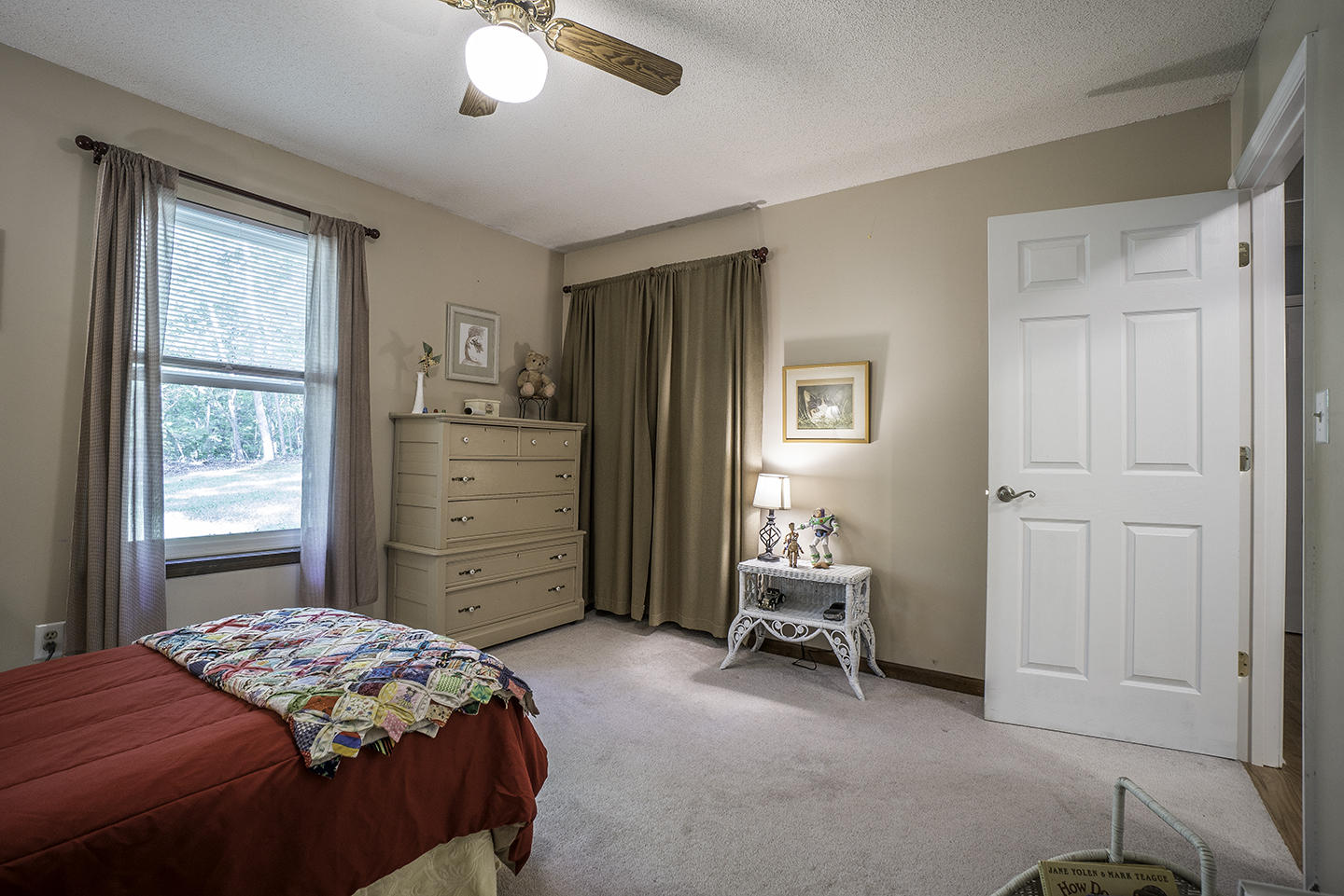6910 Igou Ferry Road Harrison, TN 37341 - Photo 35 of 48 Child's Bedroom 1