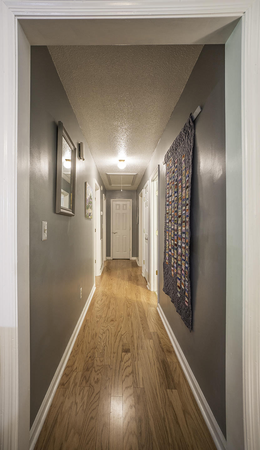 6910 Igou Ferry Road Harrison, TN 37341 - Photo 38 of 48 Hallway