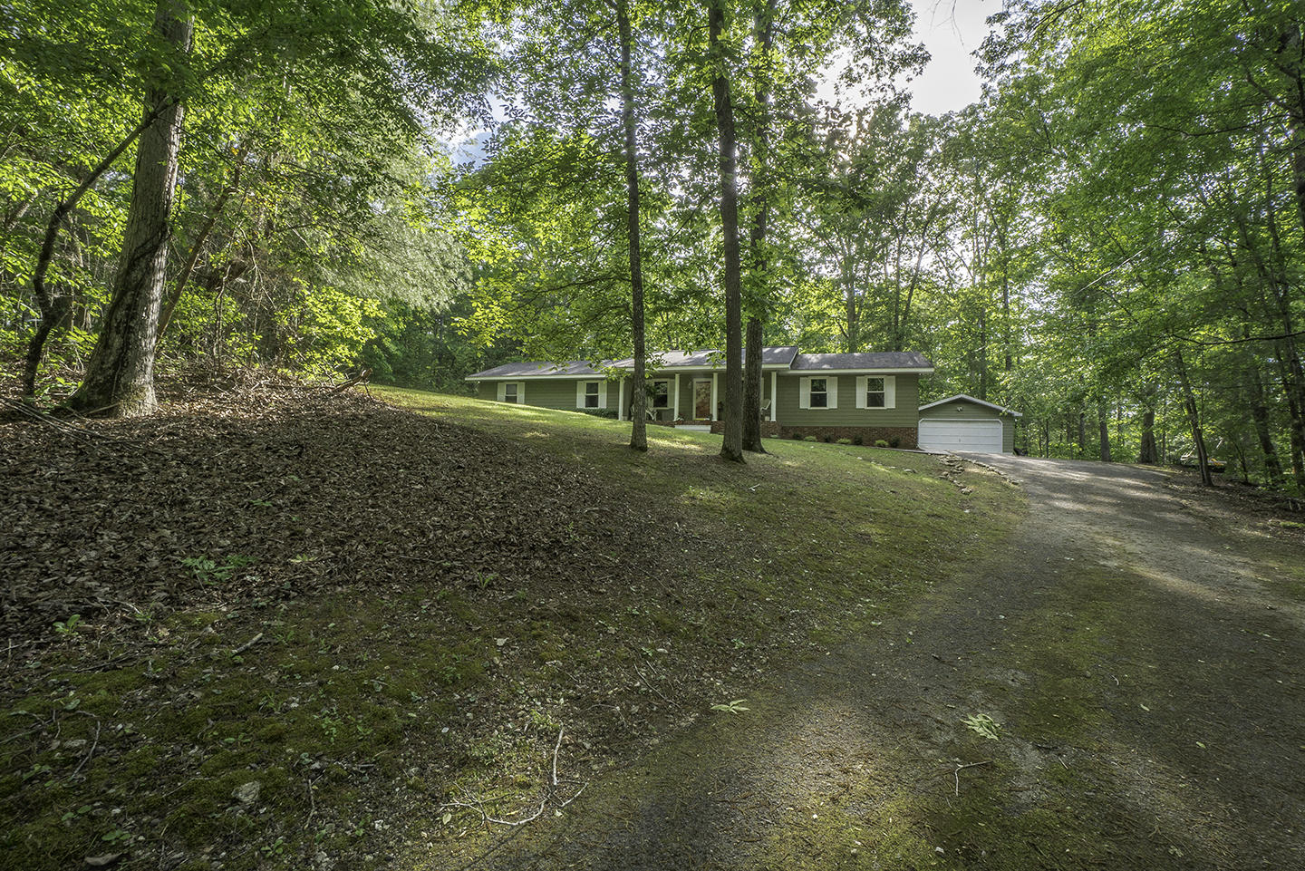 6910 Igou Ferry Road Harrison, TN 37341 - Photo 42 of 48 Outside Front 1