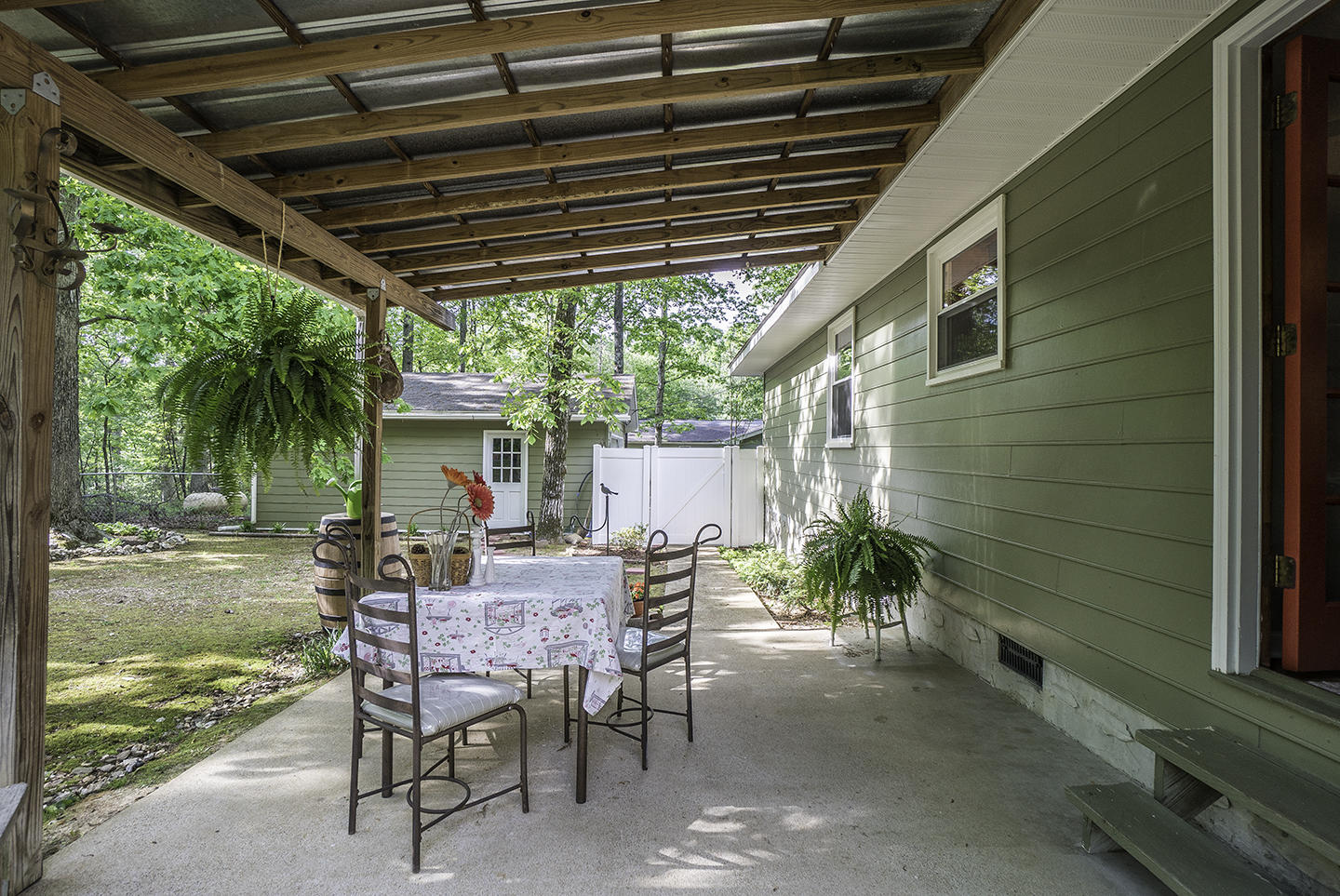 6910 Igou Ferry Road Harrison, TN 37341 - Photo 8 of 48 Back Patio