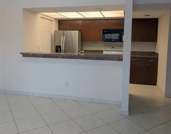 $2,500 | 1061 Northwest 122nd Terrace, Pembroke Pines, FL 33026