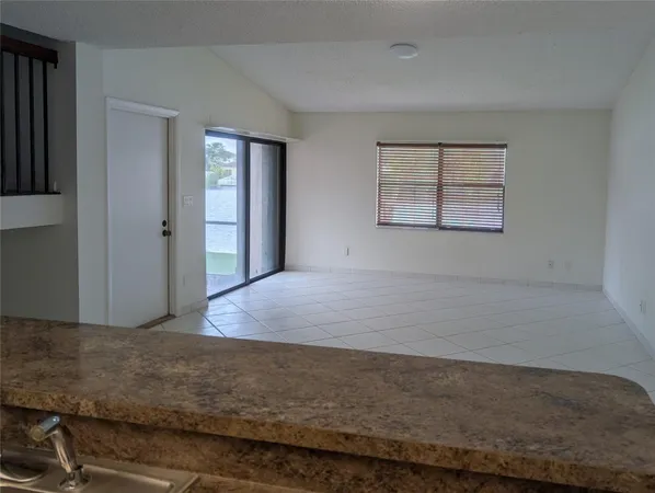 $2,500 | 1061 Northwest 122nd Terrace, Pembroke Pines, FL 33026