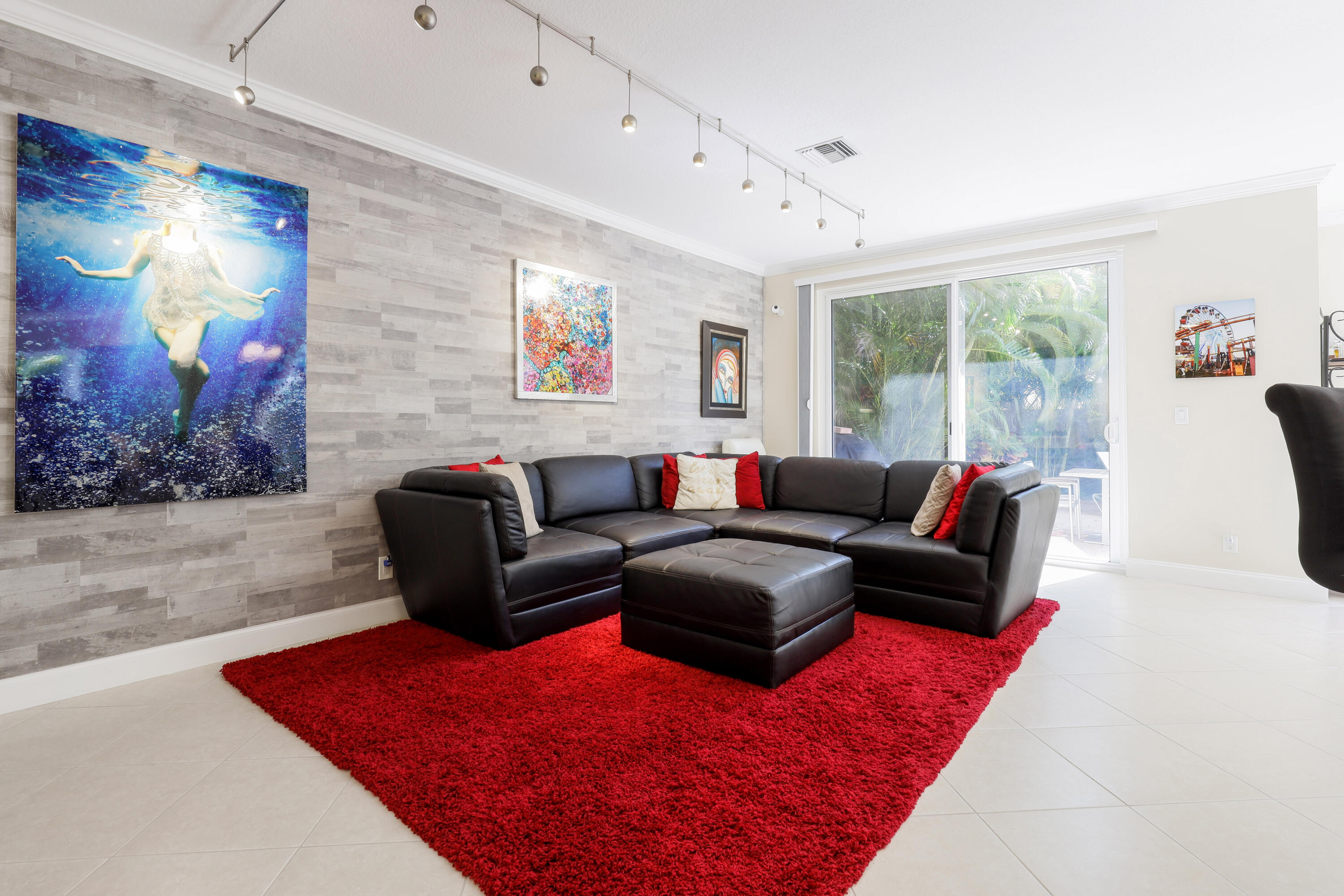 4210 Northeast 5th Avenue Boca Raton, FL 33431 - Photo 2 of 18 4210 NE 5th Ave (Living Rm1)