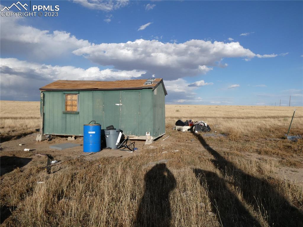 10495 Dan View Yoder, CO 80864 - Photo 17 of 33 a view of a terrace with sky view