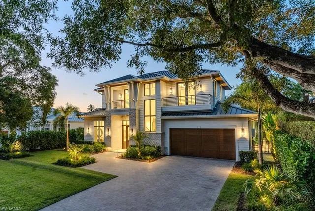 $8,200,000 | 777 Broad Court South, Naples, FL 34102