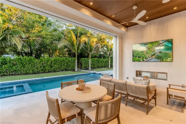 $8,200,000 | 777 Broad Court South, Naples, FL 34102