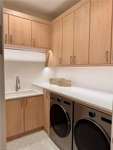 $8,200,000 | 777 Broad Court South, Naples, FL 34102