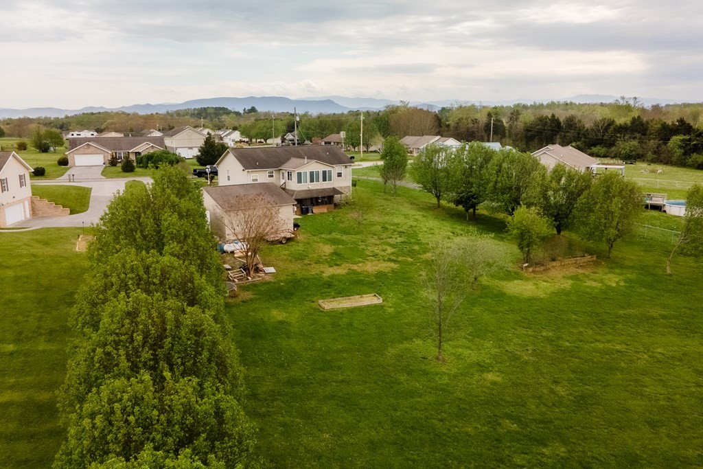 128 Ridgefield Drive Dandridge, TN 37725 - Photo 28 of 30 Gallery Image 28