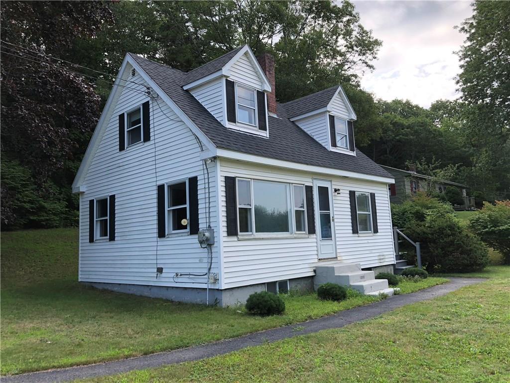 942 Wiscasset Road Boothbay, ME 04537 - Photo 1 of 8 A lovely little cape style home in...