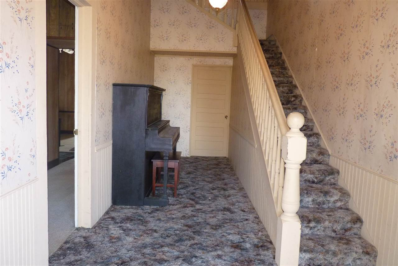 3836 Old Beulah Road Selma, NC 27576 - Photo 11 of 25 Entry Hall