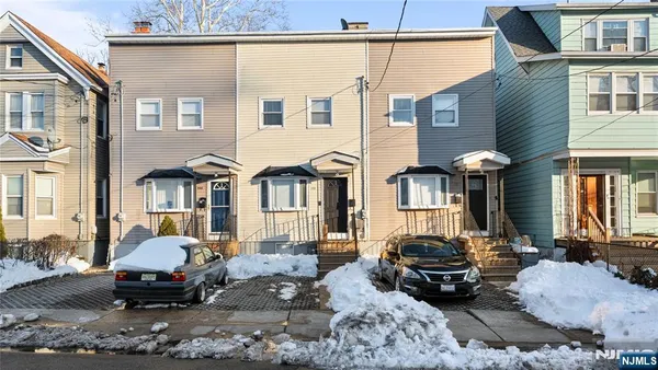 $3,450 | 270 Ogden Street, Orange, NJ 07050