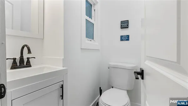 $3,450 | 270 Ogden Street, Orange, NJ 07050