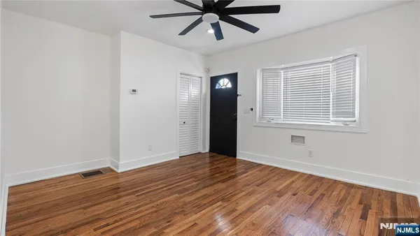 $3,450 | 270 Ogden Street, Orange, NJ 07050