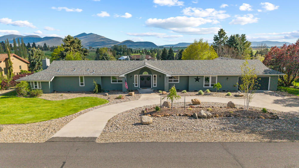 9576 Arant Road Klamath Falls, OR 97603 - Photo 1 of 63 1