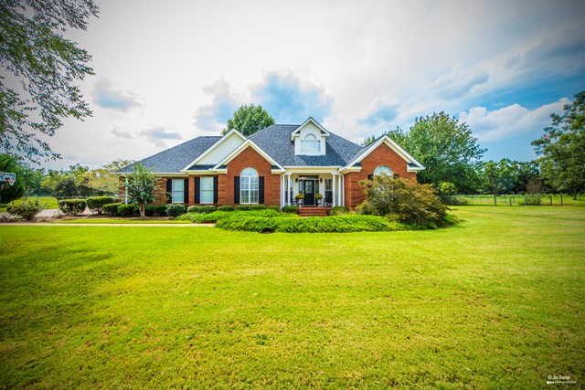 1037 Suggs Road Headland, AL 36345 - Photo 1 of 1 Main View