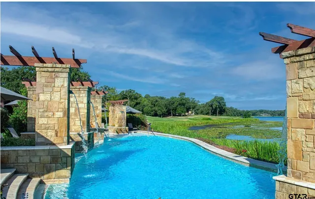 $399,000 | 3363 Cascades Boulevard, Unit 218, Tyler, TX 75709