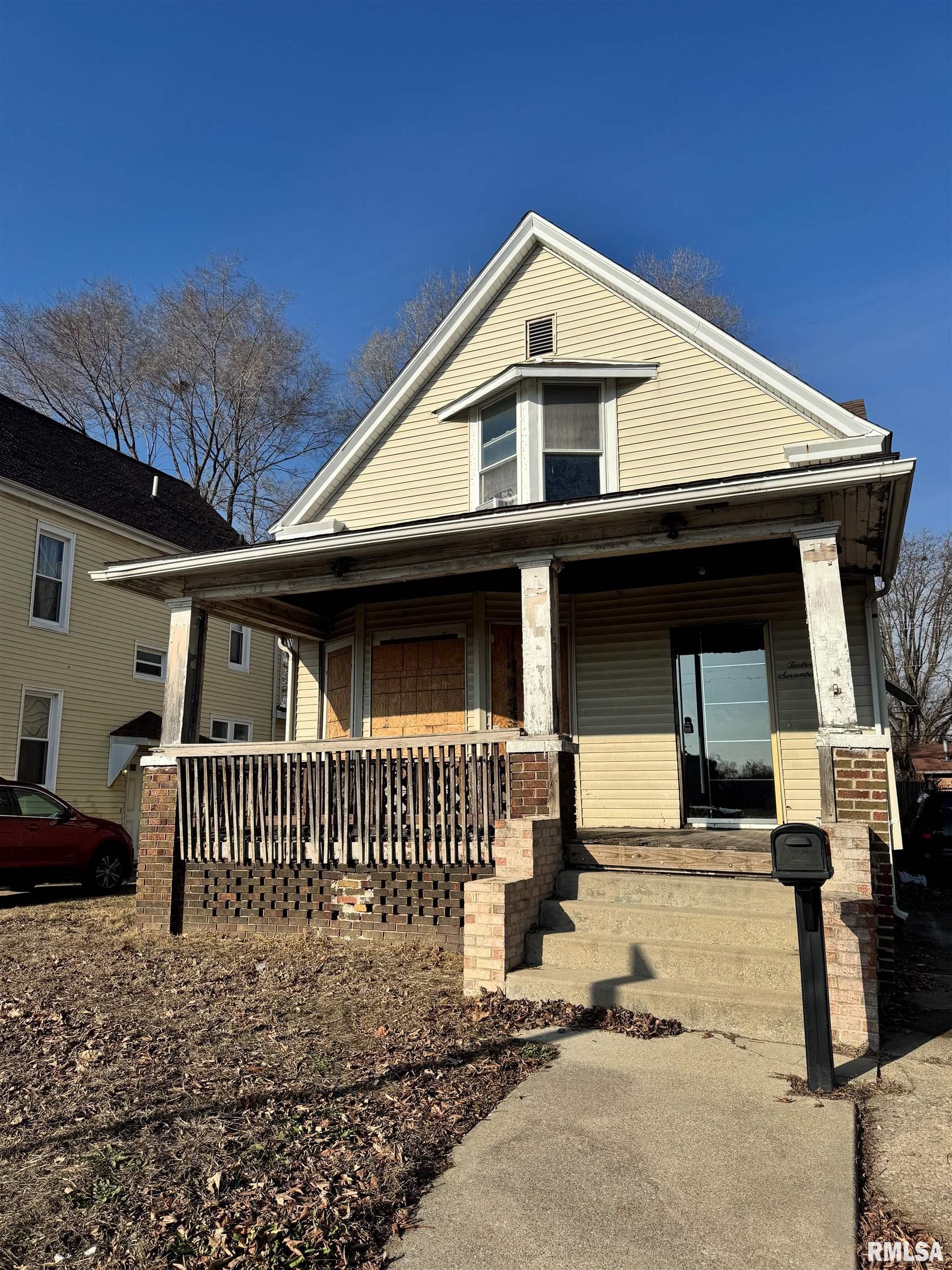 1217 East Converse Street Springfield, IL 62702 - Photo 1 of 1