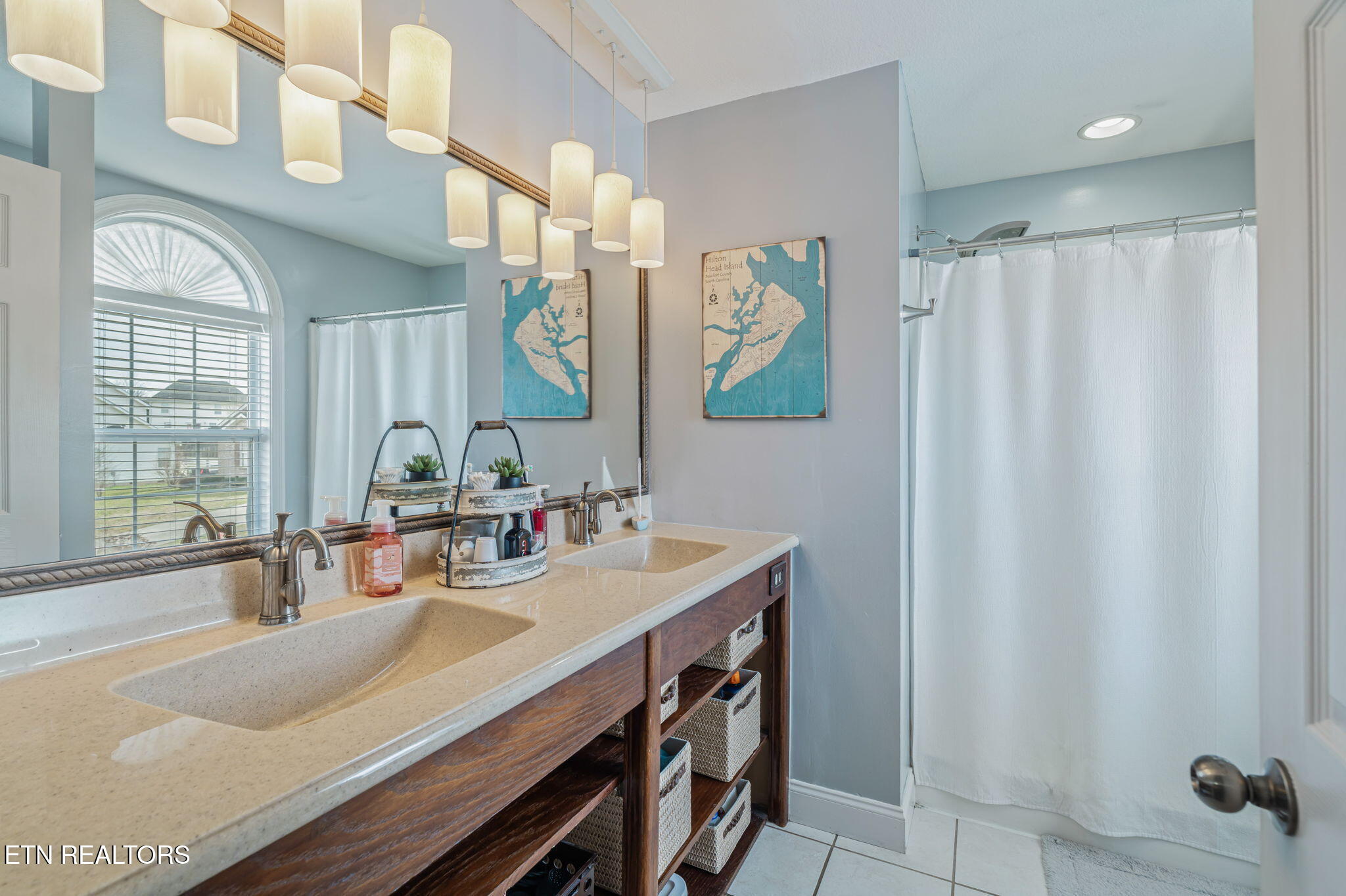 5301 Azinger Lane Corryton, TN 37721 - Photo 24 of 43 24-web-or-mls-5301 Azinger Lane-25