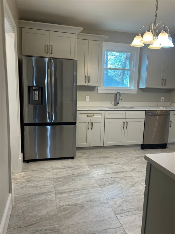122 Bellevue Avenue Springfield, MA 01108 - Photo 18 of 40