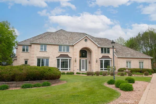$1,825,000 | 19250 Hayden Court, Brookfield, WI 53045