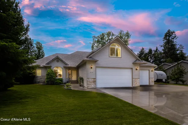 $750,000 | 1414 East Westdale Drive, Hayden, ID 83835