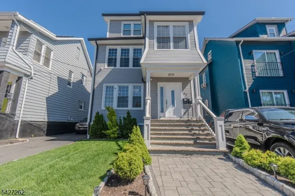 $2,200 | 29 Wolf Place, Unit 1, Irvington, NJ 07111