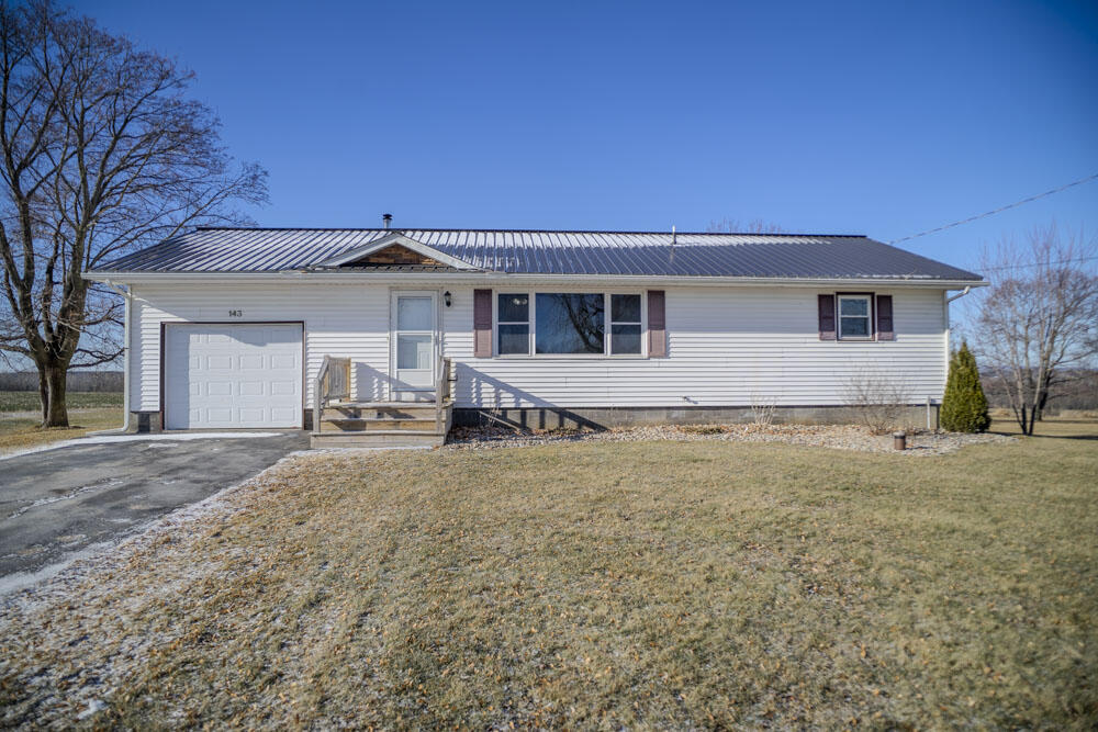 143 Moffitt Road Plattsburgh, NY 12901 - Photo 1 of 21 Gallery Image 1