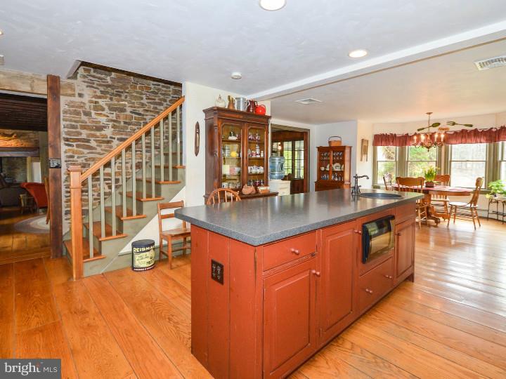 507 Dublin Road Perkasie, PA 18944 - Photo 5 of 25 Kitchen