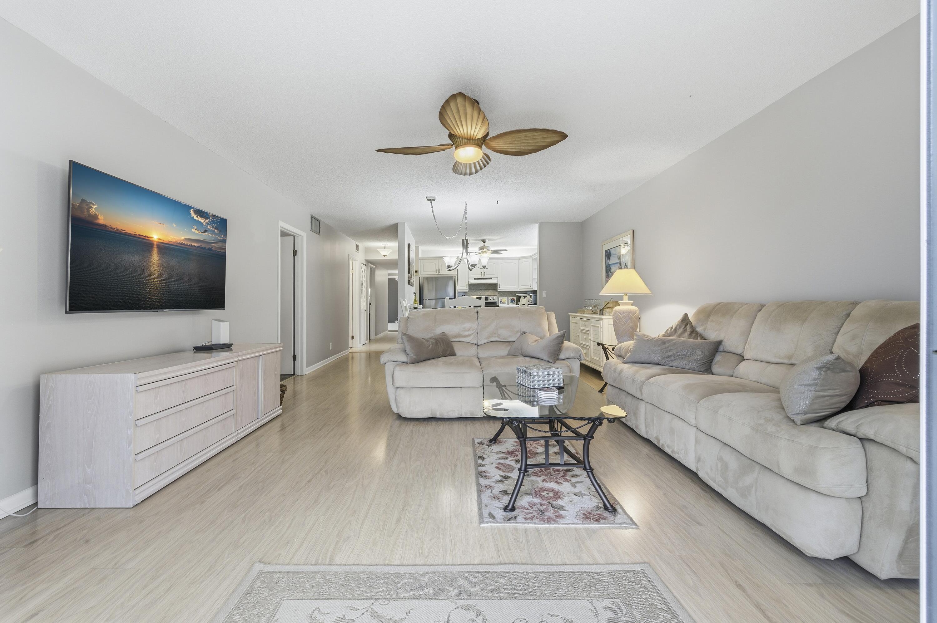 717 Highway 1, Unit 707 Jupiter, FL 33477 - Photo 7 of 33 Living Room