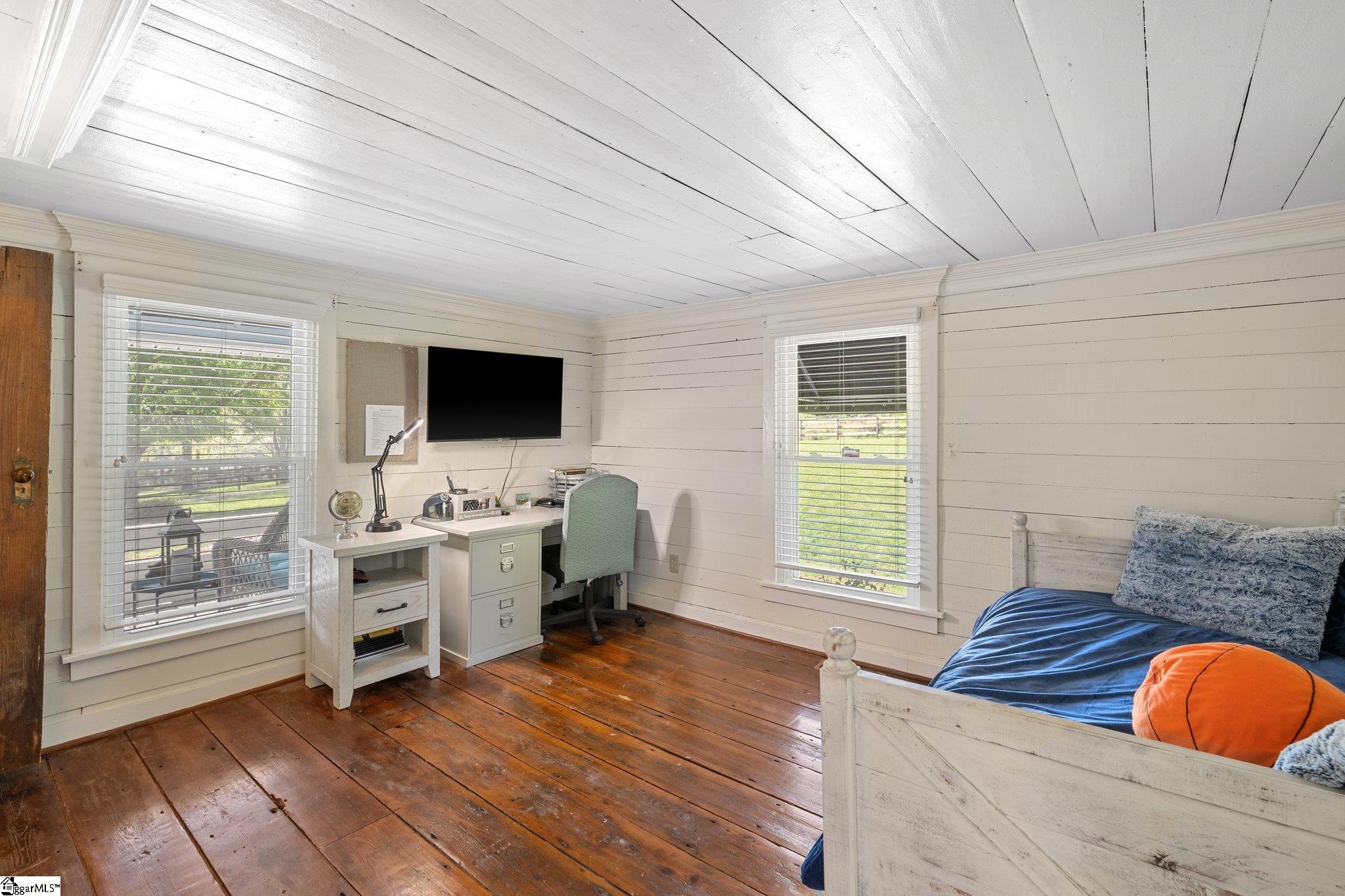 1124 Tugaloo Road Landrum, SC 29356 - Photo 12 of 36