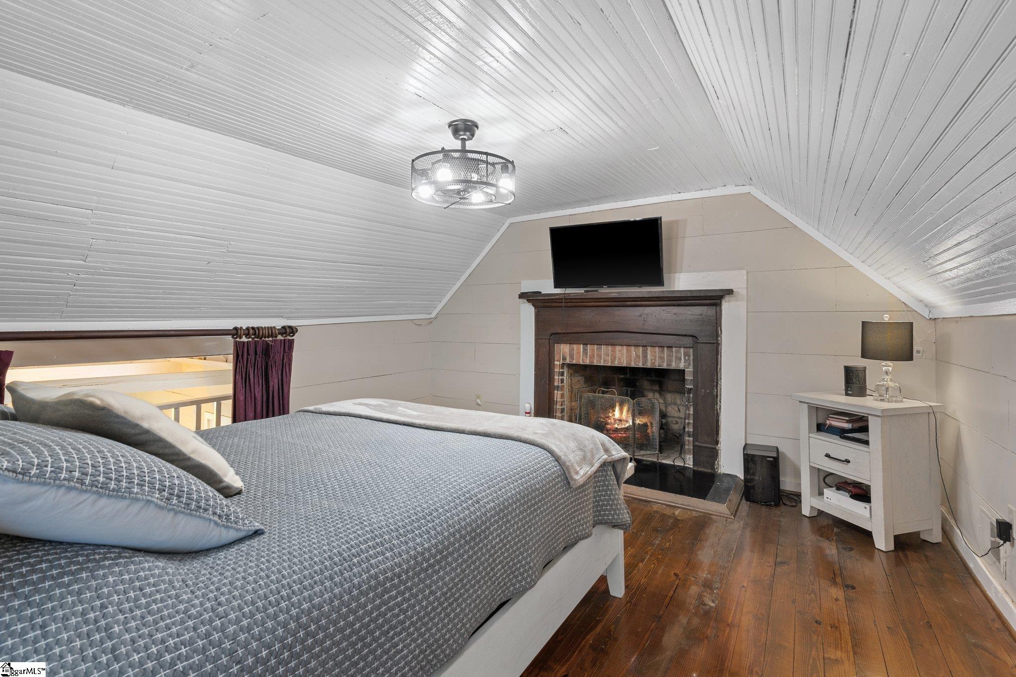 1124 Tugaloo Road Landrum, SC 29356 - Photo 19 of 36