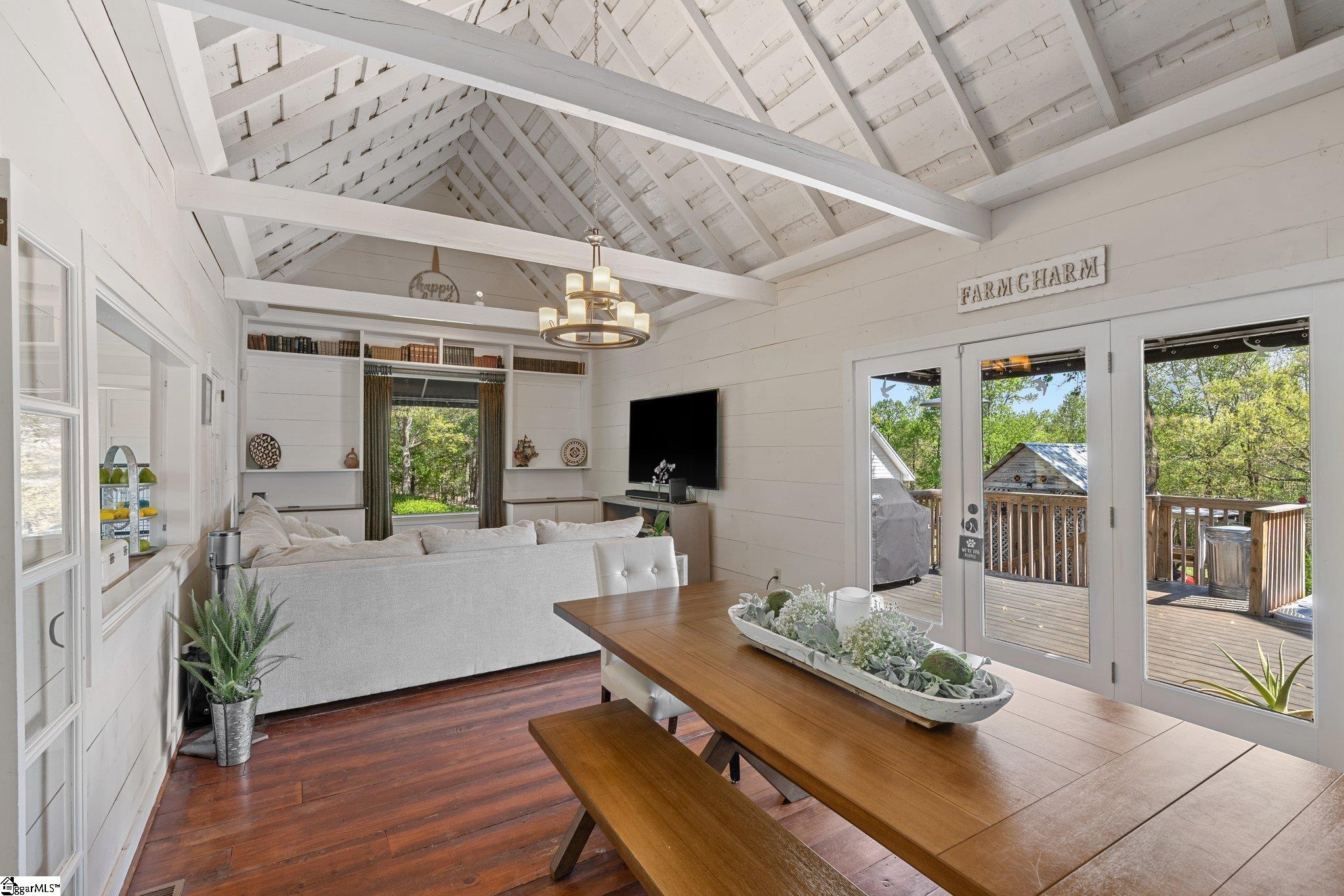 1124 Tugaloo Road Landrum, SC 29356 - Photo 5 of 36