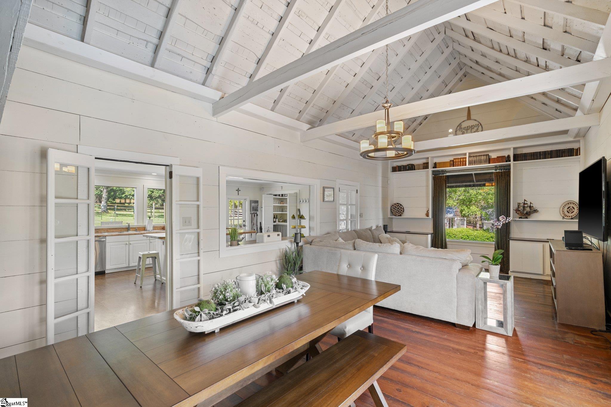 1124 Tugaloo Road Landrum, SC 29356 - Photo 6 of 36