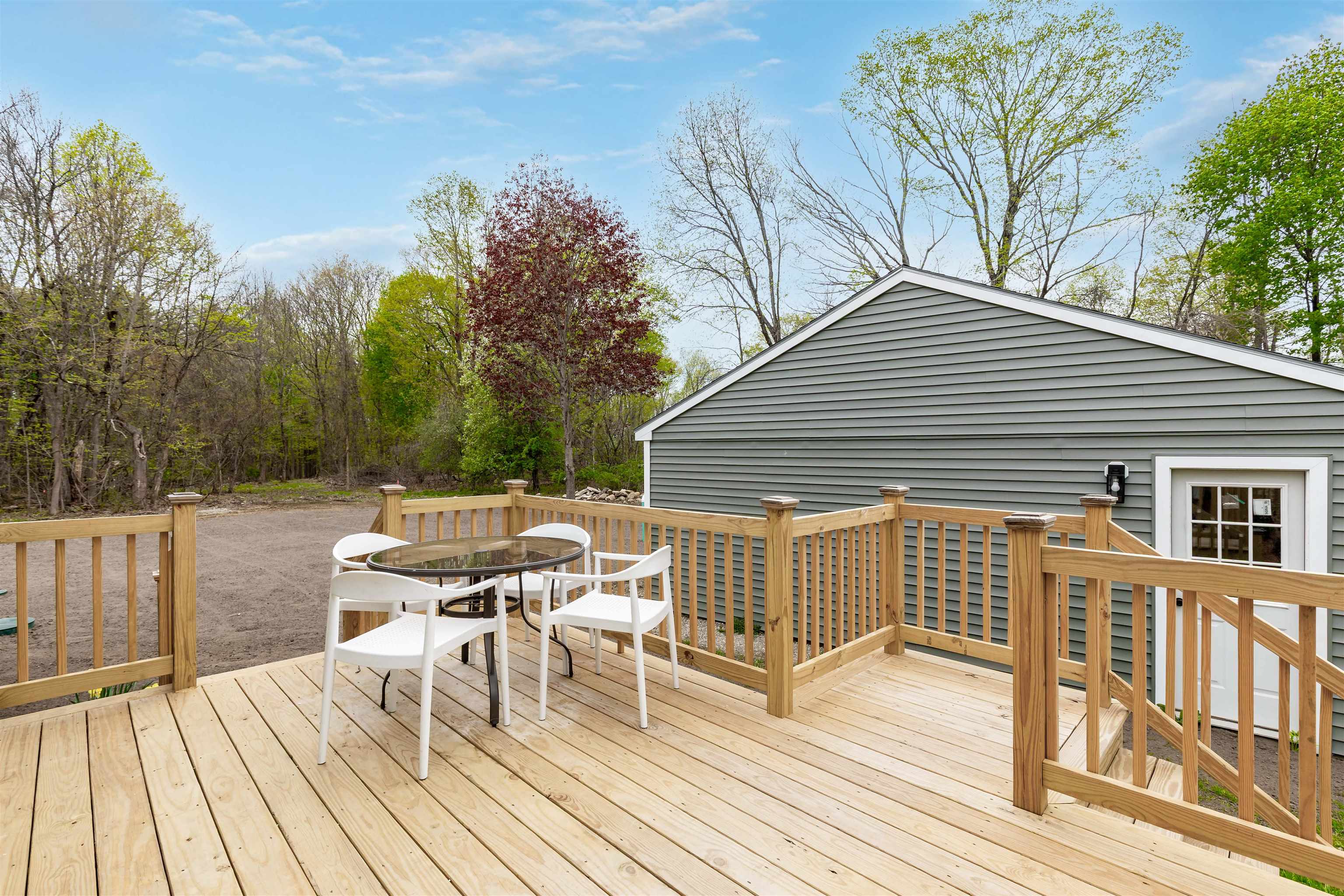 11 Merrimac Road Newton, NH 03858 - Photo 4 of 50